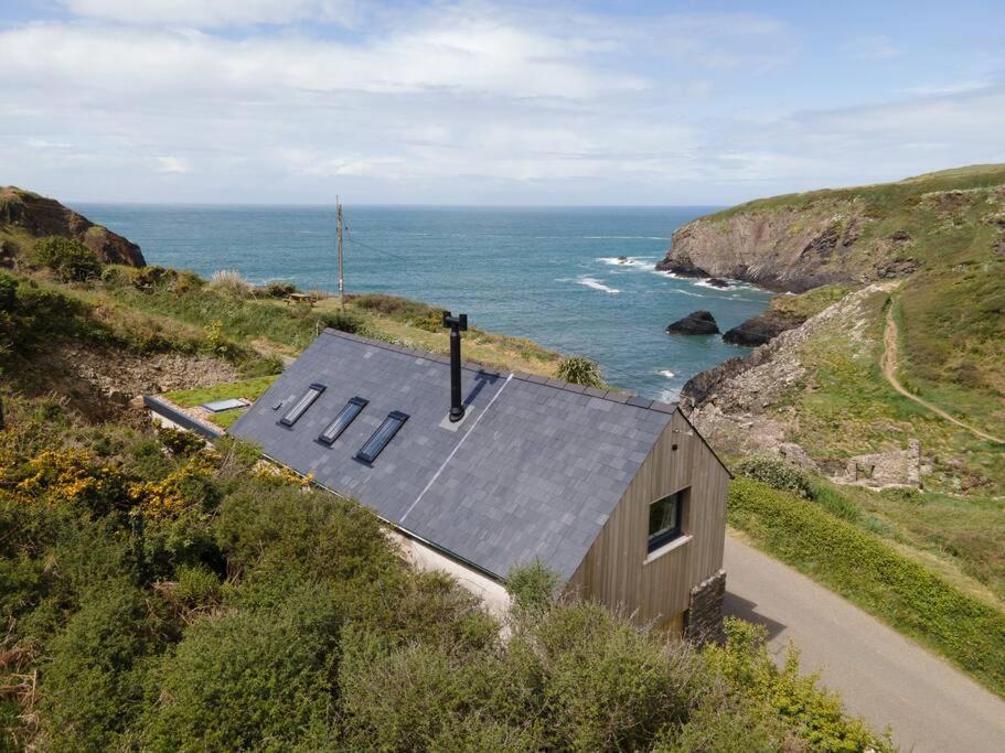 Cliff-Top Cottage On Coast Path W/Panoramic Views Trevine Екстер'єр фото